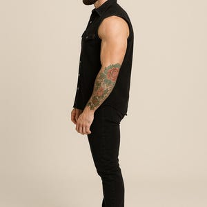 Gilet en denim noir effet vieilli - chemise de travail sans manches - haut motard en coton épais 265 g/m² - gilet punk rock esthétique urbain grunge XS-4XL image 4