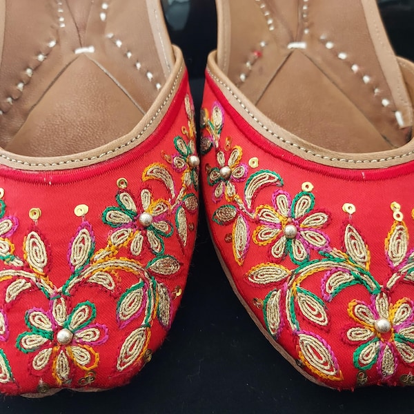 Punjabi Jutti - Wedding shoes - Women's shoes