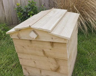 Caja de almacenamiento rústica para jardín con forma de colmena / Almacenamiento de herramientas para exteriores hecho a mano / Organizador de jardín de madera