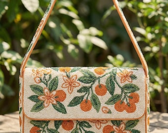 Handperlenbesetzte kleine Zitrusblüten Tasche - Creme, Orange, Grün & Weiß