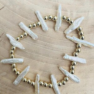 14K Gold-Filled & Freshwater Pearl Stretch Bracelet – Minimalist, Elegant, Everyday Jewelry