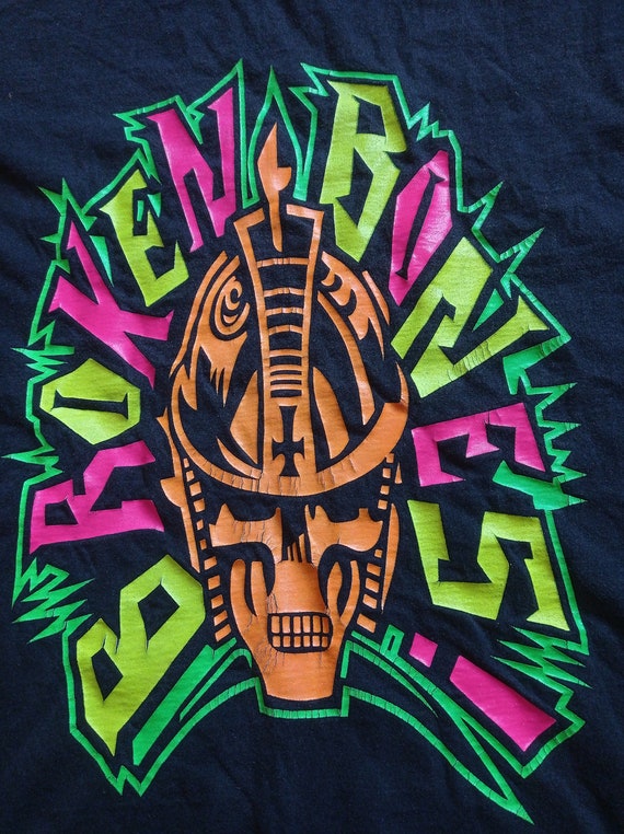 VTG T-shirt Broken Bones Hardcore Punk Band. A Birthday Present - Etsy