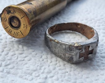 Vintage WWII Trench Art Ring: 800 Silver Sailing Ship, Iraq C1944