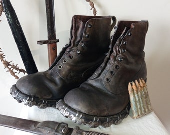 Extremely rare 1937 shoes Tricouni EU 41 . US size 9. UK-8.5 . military boots ww1-ww2