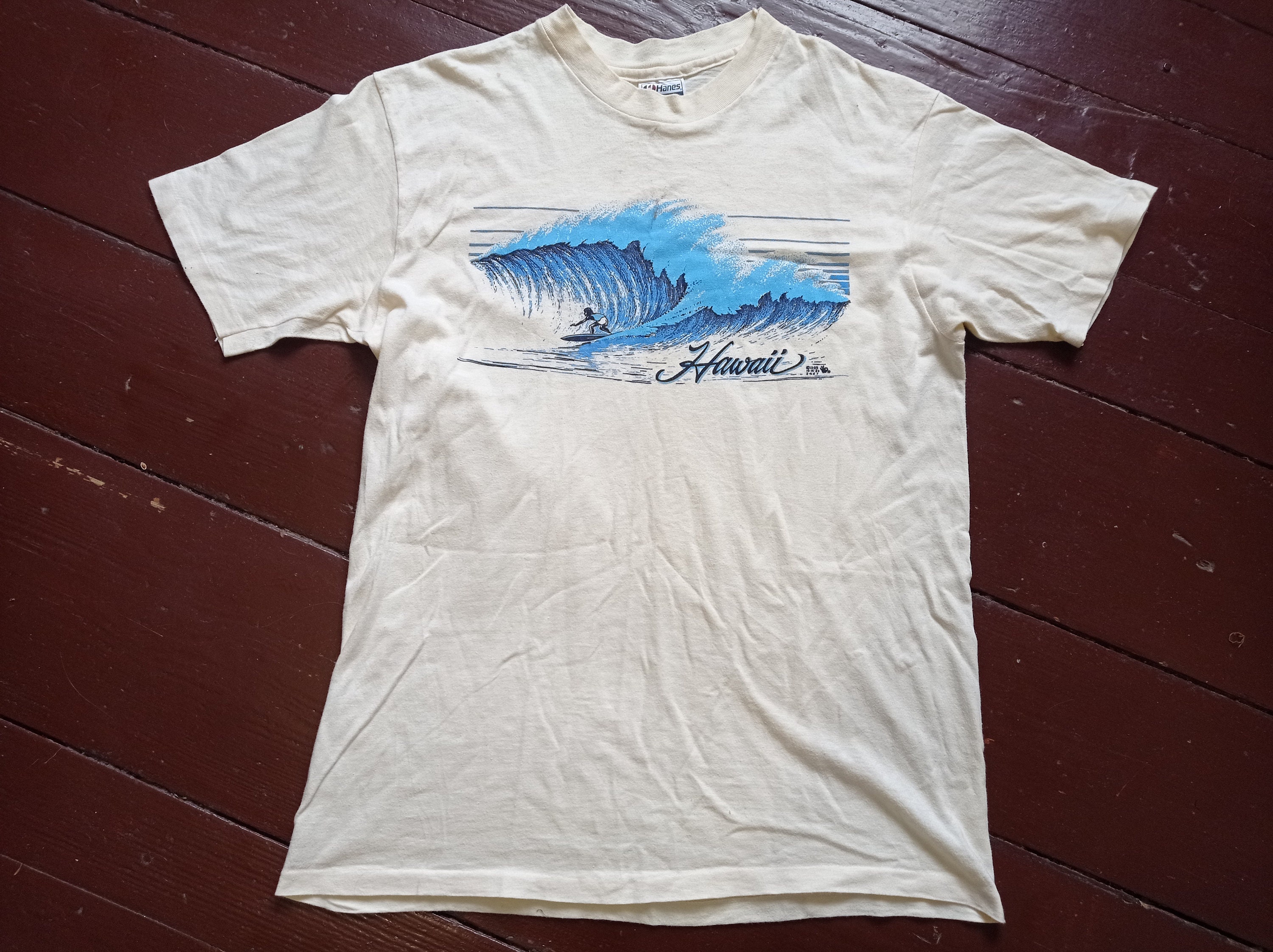 VTG T-shirt Hawaii Surf Shirt Made in USA , Single Stitch . Size L