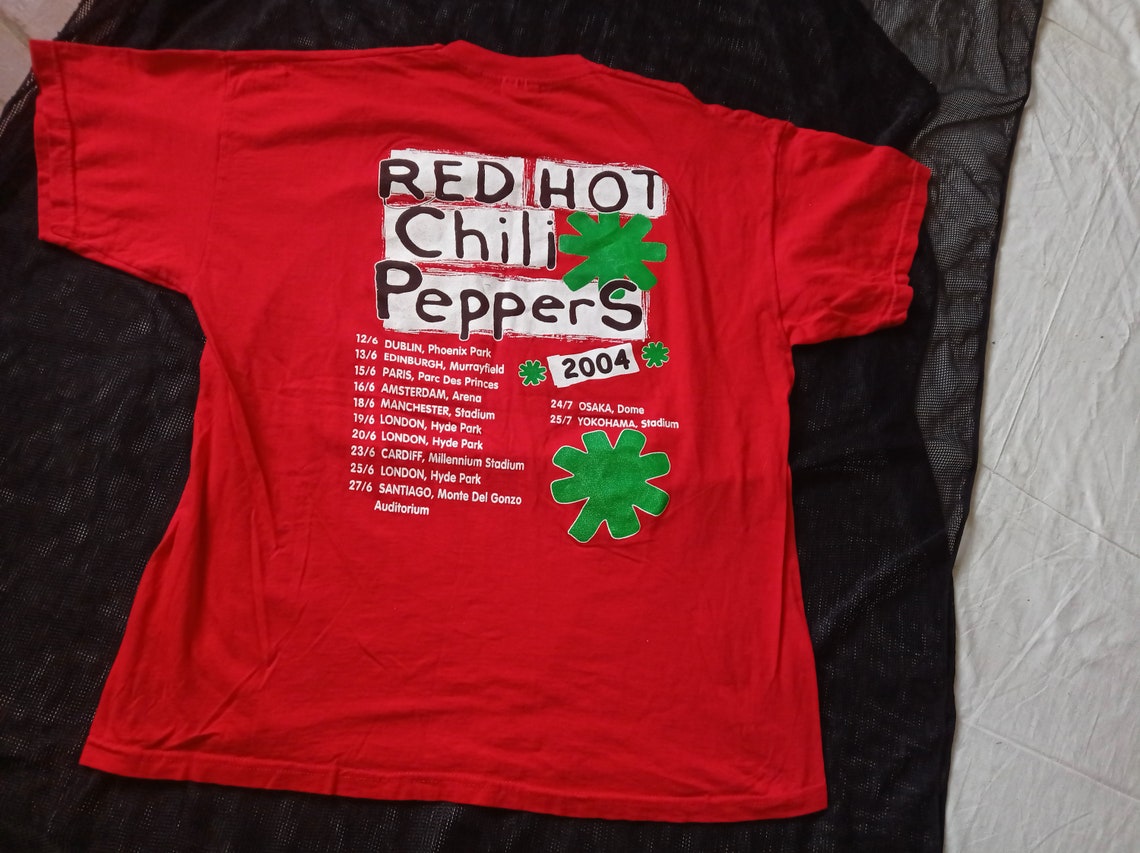 TShirt VTG Red Hot Chili Peppers Tour TShirt 2004 Etsy