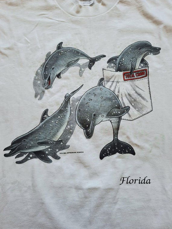 VTG T-shirt a Dolphin Jumps Out of the Water - Etsy