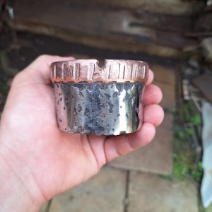 The ashtray is made of a WW1. An original gift for a man
