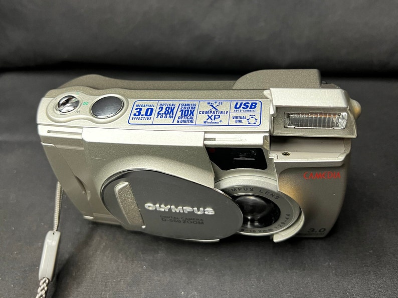 Retro Olympus CAMEDIA D550 Zoom Digital Camera Etsy