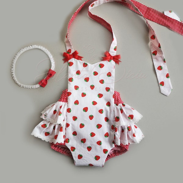 Baby romper with strawberies,  First birthday outfit red, Cake smash romper , Fruit romper for baby girl, Strawberry photo prop