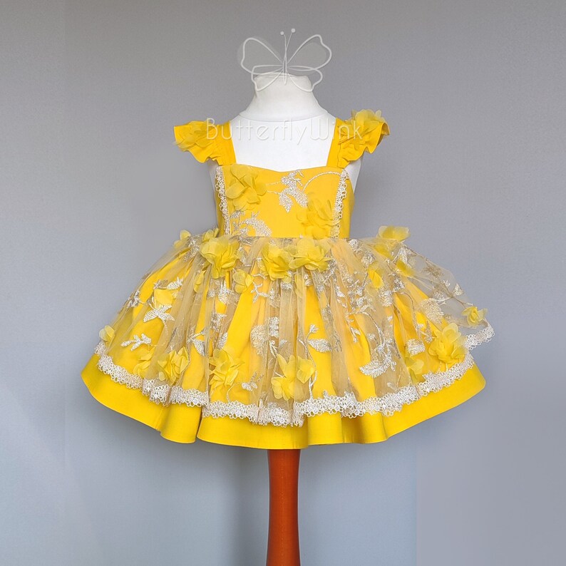Gele verjaardag jurk, gele feestjurk voor meisjes, gezwollen gele jurk, gele 1e verjaardag jurk, tuin fotoshoot gele jurk afbeelding 4