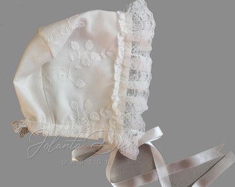 Lace bonet, baptism bonnet, baby girl bonnet, baptism bonnet with ruffle trim