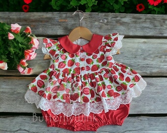 Ensemble robe fraise pour bébé, robe fraise pour fille, robe bébé col claudine, robe fraise et bloomer taille 12 mois