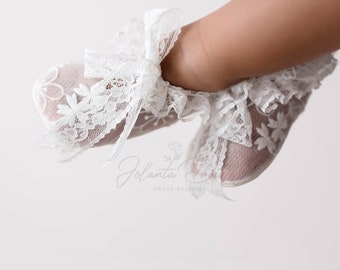 See through baby baptism shoes, baby lace shoes, christening booties, crib shoes for baby girl, christening shoes made of pretty floral lace