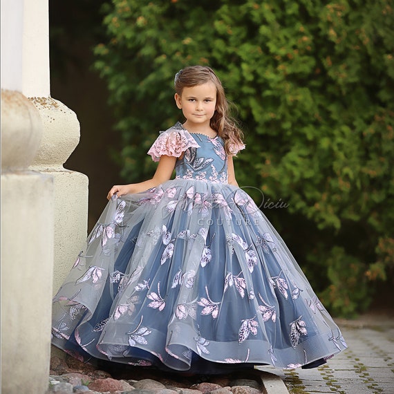 Amazon.com: ODOLDI Flower Girl Velvet Dress 3/4 Sleeve Princess Christmas  Maxi Dresses Kids Girls Wedding Bridesmaid Dance Party First Communion  Formal Ball Gown Fall Winter Princess Dress Dark Green 5-6 Years: Clothing,