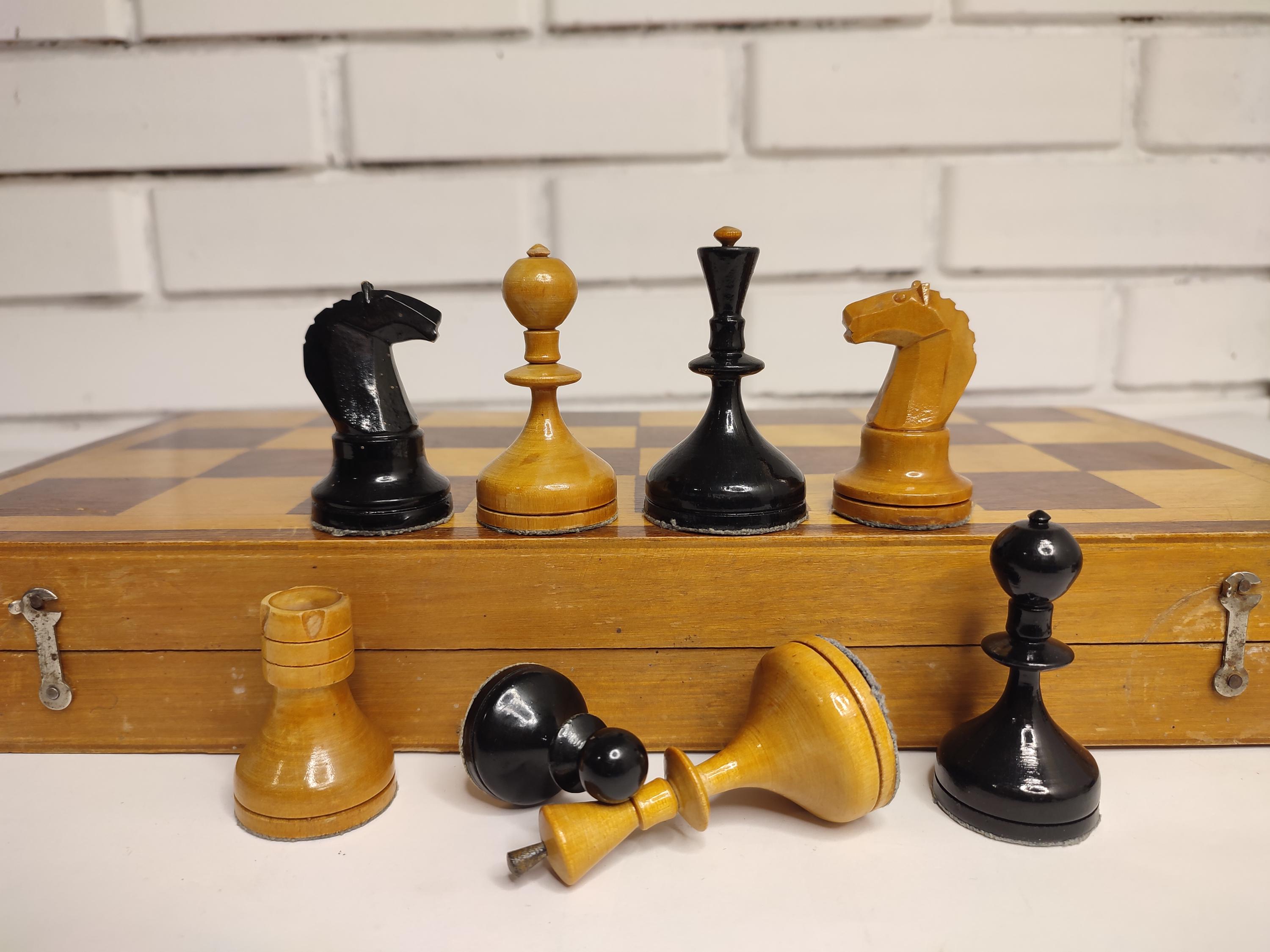DONGBANGチェスセット Vintage Soviet Wooden Chess Set Valdai Nobles 1968 Russian USSR