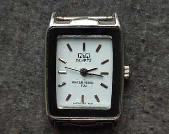 Q&Q Dam Quartzklocka från 1980-talet - Vintage Japan Movement (fungerar ej)