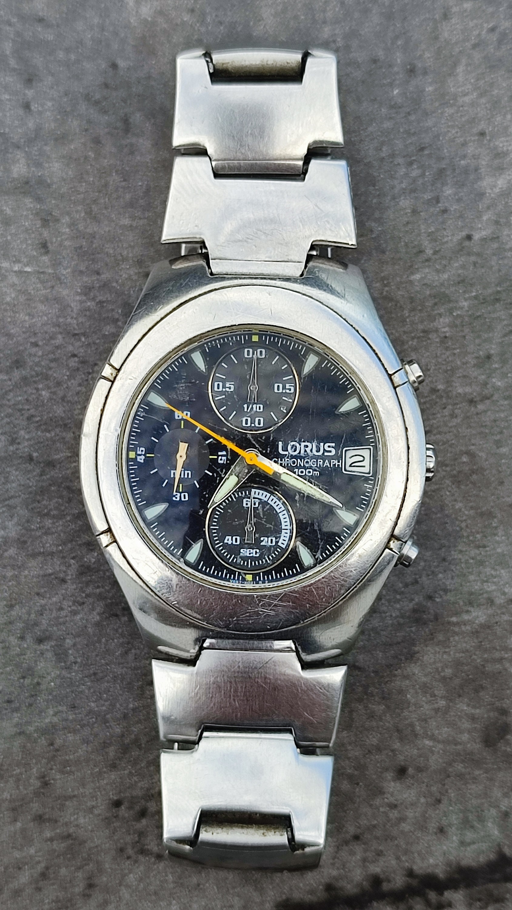 Lorus Men s Data Stopwatch Watch