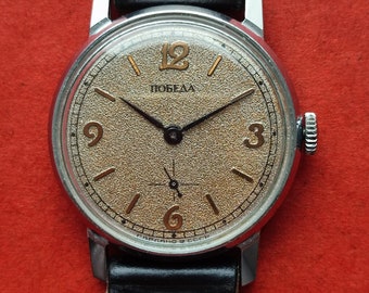 Wunderschöne seltene mechanische Vintage-Herrenuhr aus der Sowjetunion POBEDA ZIM (Victory) 2602 Sammlerstück UdSSR
