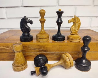 素敵な本物のソビエト製大型木製チェスセット YUNOST ロシア製