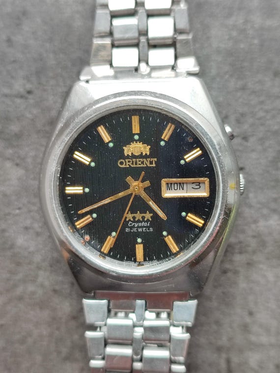 1980's ORIENT 469L1K-8A Crystal 3 Star BLACK Men's Watch