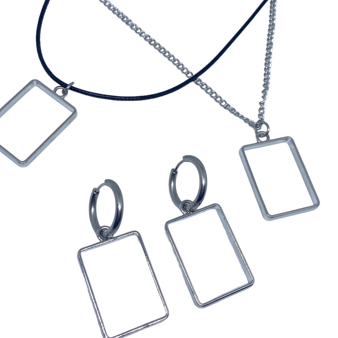 THE 1975 BOX JEWELLERY, Box Necklace and Hoop Earrings, Rectangular