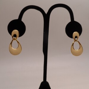 Vintage Fashion Earrings Gold Toned Infinity Hoops