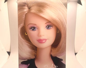 Barbie AA Holiday Bob Mackie 2006 - Poupée Mattel J0950 - NRFB Boîte Abîmée