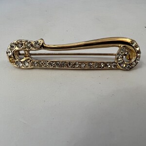 Vintage Gold Tone Brooch