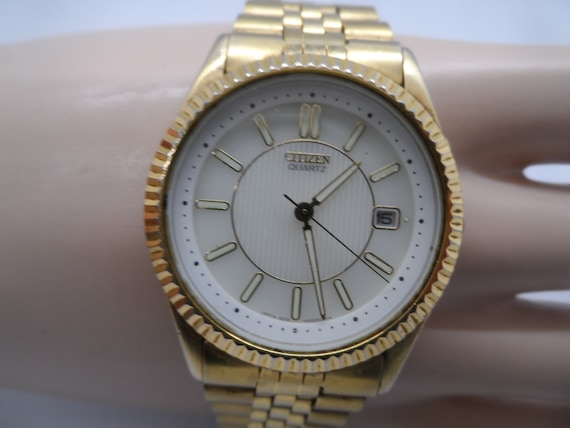 Citizen glow in the dark watch sale