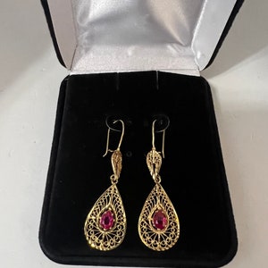 Vintage Gold Dangle Earrings 14K with Carnelian Stone