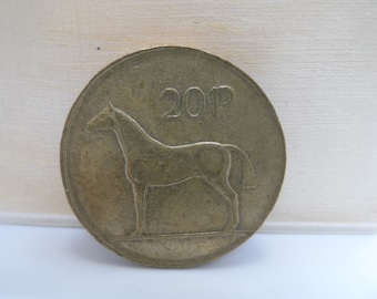 Ireland 20 Pence Horse/Harp Copper/Brass, Vintage Irish Currency, Perfect for Coin Ring