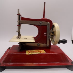 Vintage Tor Junior Modell No.1 Nähmaschine, circa Ende der 1940er Jahre Anfang der 1950er Jahre