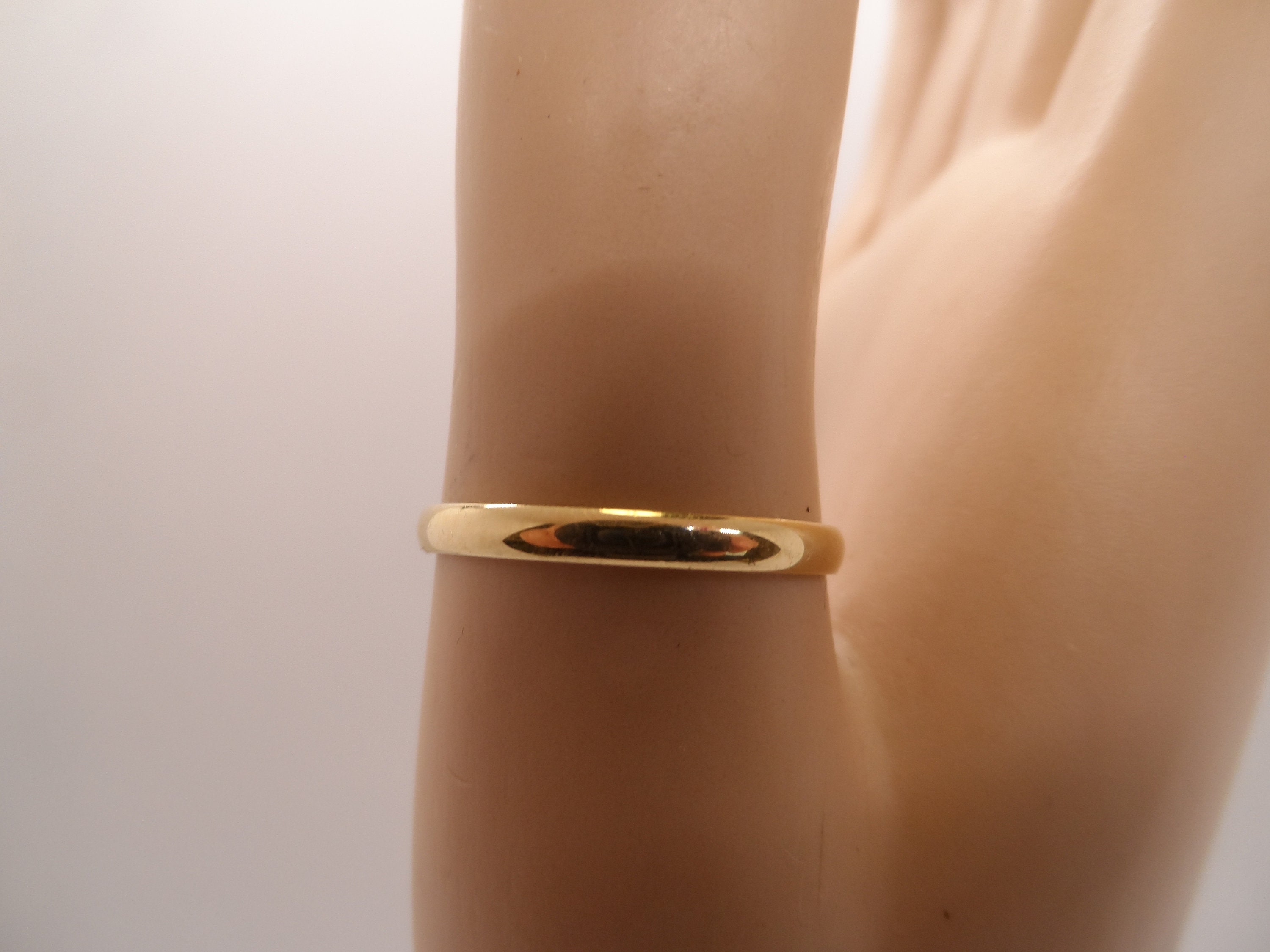 Vintage 10K Yellow Gold Petite Ladies Band Signed 10K RMI Size 7
