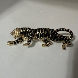 Vintage Gold Toned Tiger Brooch