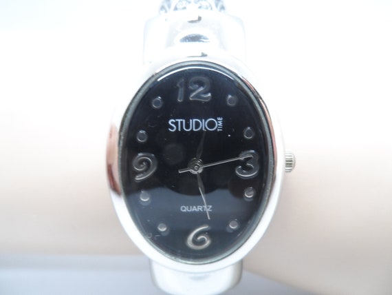 Buy Vintage Studio Time Quartz Oval Dial Stainless black Enamel