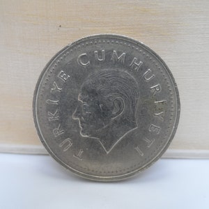 Turkey 1000 Lira Coin Dated 1990 Turkiye Cumhuriyeti, Vintage Turkish Currency, Perfect for Coin Ring