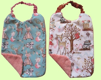 lot 2 girl bibs, maternal bib, elastic bib, canteen bib, napkin, doe bib