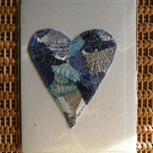 Biglietto di auguri fatto a mano a forma di cuore - grande, patchwork blu