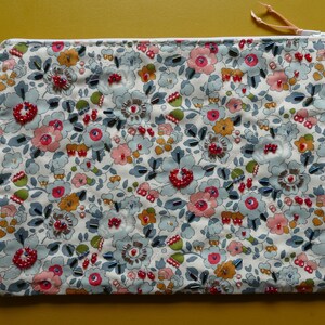Hand-beaded Zip Bag in &#39;Pink & Blue Floral&#39;