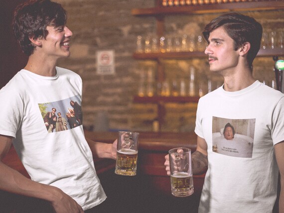 Friends T-shirt Chandler Bing It's Hard 