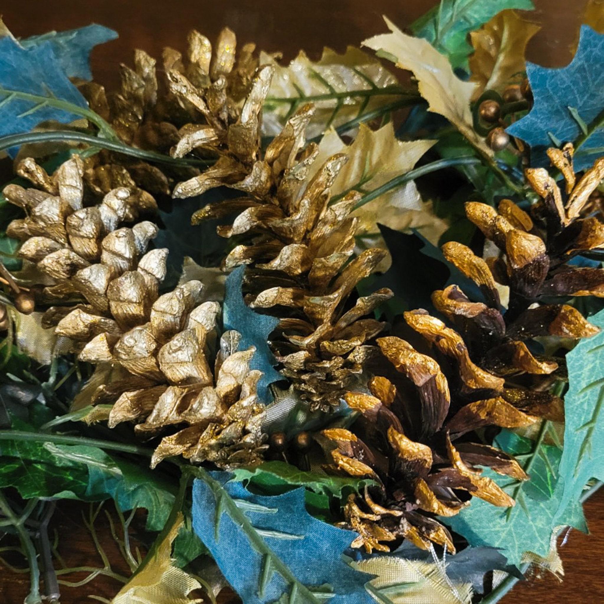 Hand-painted Glitter Pine Cones-decorations, Bowl Filler