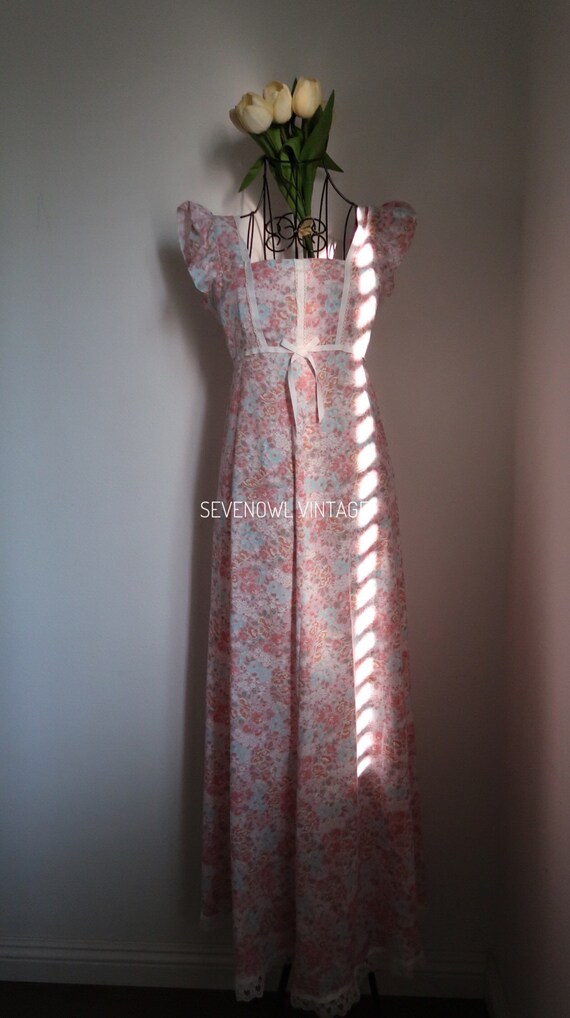 Vintage Pink Floral Pattern Empire style Dress 19… - image 2