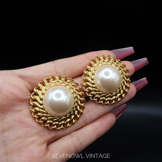 Vintage Signed Carolee Faux Pearl Round Clips On … - image 2