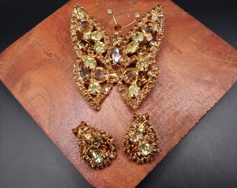 Vintage Unsigned Rhinestone Butterfly Brooch and Clips On Earrings Jewelry Set Juliana Style