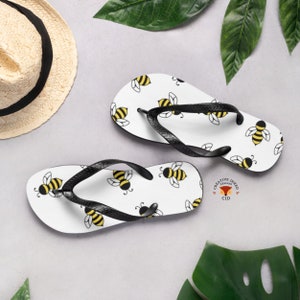 Beach Flip Flops, Bumble bee print, Summer Flip flops, Custom Flip flops, Flip flops for women, Vacation shoe, Gift for her, Bee lovers
