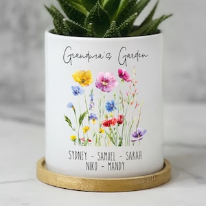 Grandma's Garden Pot, Personalized Gift for Grandma, Grandmas Garden Gift, Grandma Mothers Day Gift, Custom Planter for Gigi, Nana, Granny