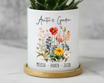 Personalized Aunt's Garden Flower Pot, Custom Floral Plant Pot with Names, Aunt Gift