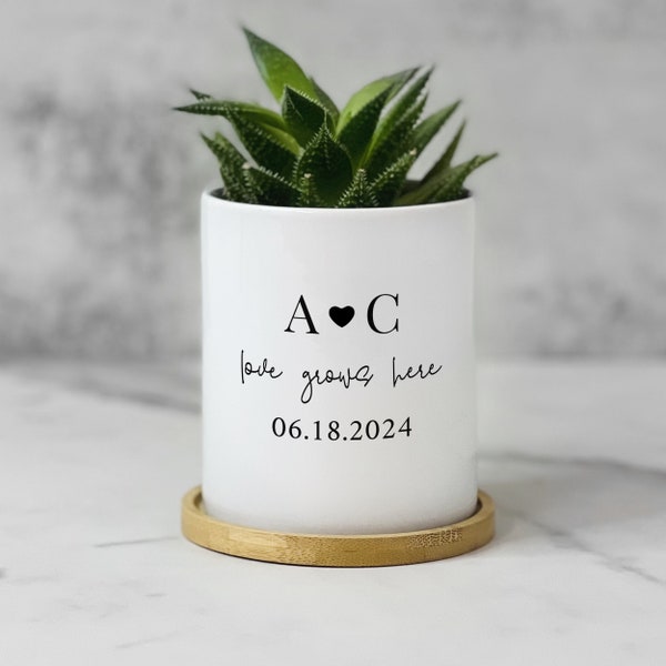 Personalized Planter, Custom Engagement Gift, Wedding Gift, Couples Gift, Newly Engaged Gift, Newlywed Gift, Bridal Shower Gift, Plant Pot