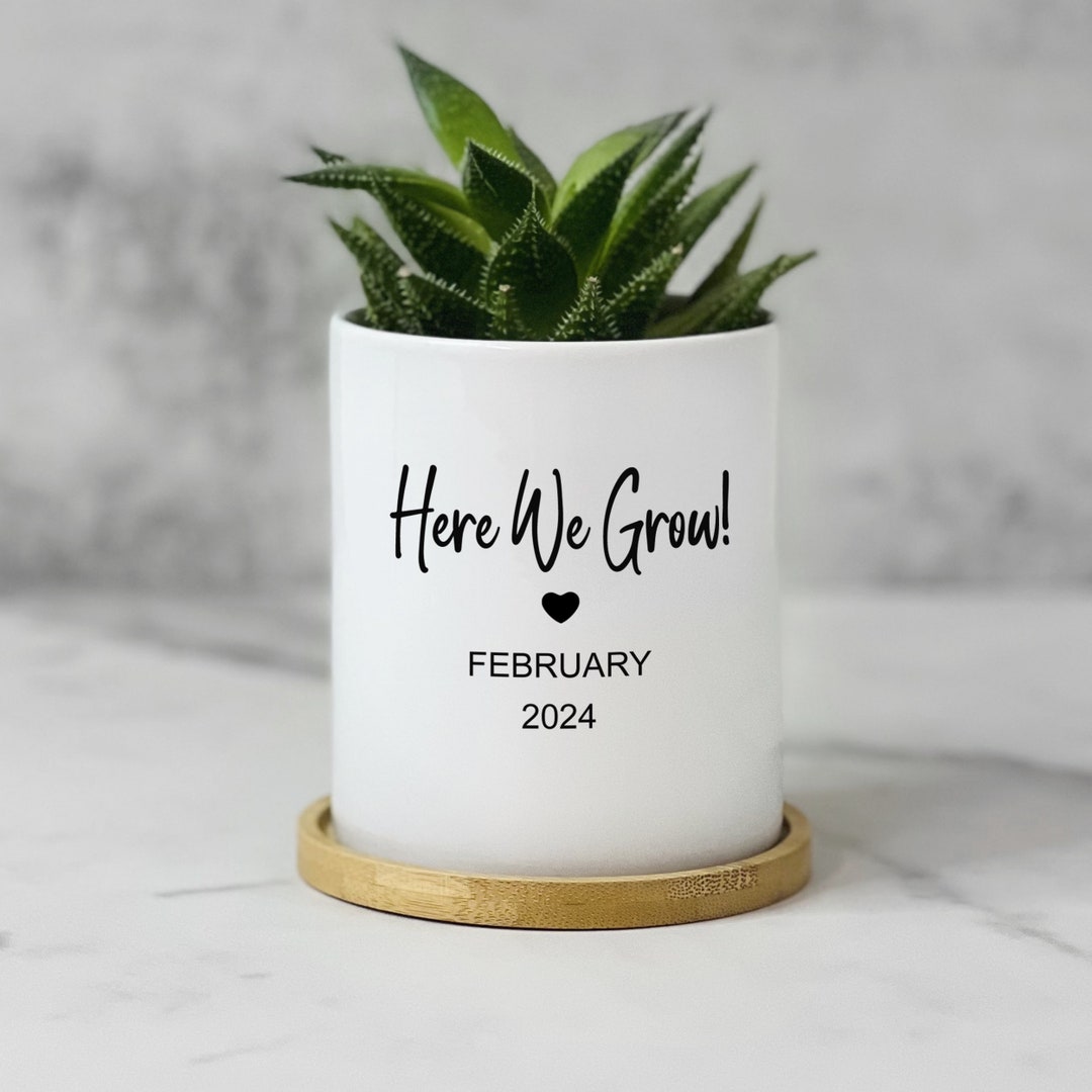 Personalized Pregnancy Announcement, Planter Pot Gift for Baby